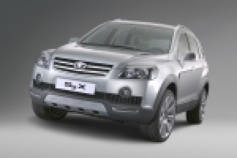 지엠대우오토앤테크놀로지(이하 GM DAEWOO)가 4월 30일(Press day : 4월 28일)부터 5월 8일까지 경기도 일산에 위치한 한국 국제 전시장(KINTEX : Korea International Exhibition Center)에서 열리는 제 5회 서울모터쇼에 ‘드라이빙 이노베이션(Driving Innovation)과 미래 기술’이라는 주제로 참가, 신제품 4차종을 포함 총 22대를 전시한다. 사진은 2006년 출시 예정인 SUV 쇼카 ‘S3X’