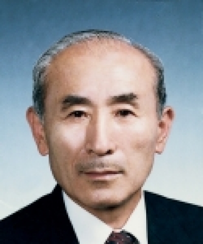 조장훈 세무사(趙璋勳, 67)가 최근 전남대 경영대학(학장 강태구)에 2천만원의 발전기금을 쾌척했다.