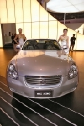 2002년 9월 한국에 소개된 렉서스의 컨버터블 렉서스 SC430 (4,293cc)은 '렉서스의 보석'(Jewel of Lexus) 라는 테마로 개발된 하드톱 컨버터블이다