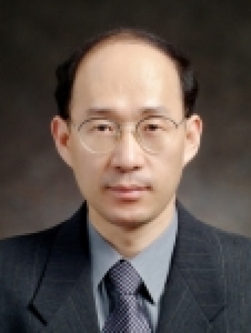계명대학교 의과대학 박종구 교수(사진)는 자체 고안한 새로운 형태의 LC형 안티센스 (LC-antisense)를 이용하는 초고속 대용량 유전자 기능분석 시스템을 개발하였고 후속적으