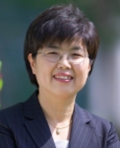 조달청(청장 崔庚洙)은 비축원자재의 안정 재고 확보 및 상시판매 활성화를 통해 중소기업의 원자재 수급난 해소와 비축업무 전산화에 기여한 원자재수급계획관실 김귀자(金貴子) 비축구매전문관(48세)을 ‘5월의 혁신 조달인’으로 선정, 2일 시상했다.