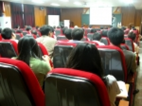 전남대 공과대학과 일본 기후대학간 공동 학술 심포지엄이 2일 오전 9시30분부터 전남대 공대 5호관 2층 세미나실에서 개최됐다.