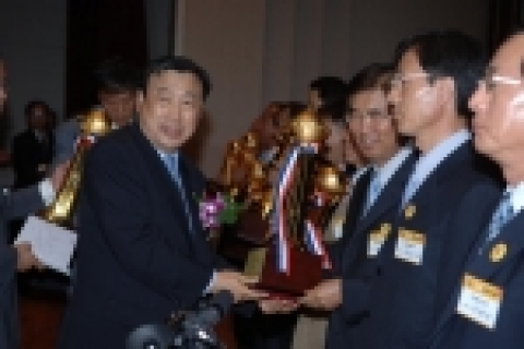 중소기업청(廳長 金成珍)과 대한상공회의소(會長 朴容晟)는 5월 6일(금) 14:00 코엑스 그랜드 컨퍼런스룸에서「제11회 싱글PPM 품질혁신 전진대회」를 개최했다.