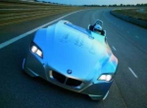 BMW의 수소 경주용 차량 H2R(사진)이 2005 서울 모터쇼의 Best Car 시상에서 Concept car 부문의 산업자원부 장관상 수상 차량으로 선정되었다.