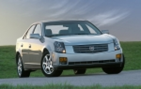 GM 코리아(대표 김근탁 www.gmautoworld.co.kr)는 중형 럭셔리 스포츠 세단 캐딜락 CTS의 2.8L 엔진 모델을 오늘 새롭게 출시, 기존 CTS 3.6L 모델과 함께 2가지 엔진 모델을 판매하게 되었다.