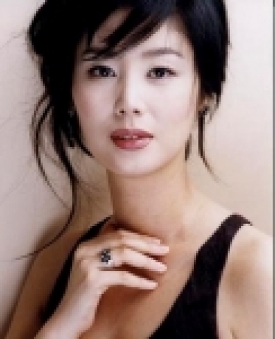 출산 후 연극 무대로 컴백하는 김성령.