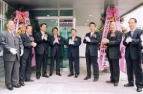 현판식 장면