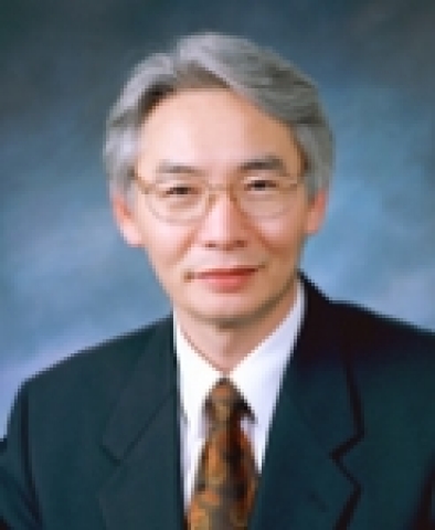 동의대 김창현(金昌顯, 52세, 영어영문학과) 교수가 지난 14일 동의대 국제관에서 열린 새한영어영문학회 봄 학술대회 및 총회에서 임기 2년의 제24대 회장으로 선출되었다.