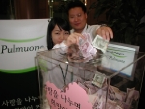 자연 건강 생활 기업 풀무원(대표 남승우 www.pulmuone.com)은 창사 21주년(창사 기념일은 5월12일) 을 맞아 20일 전 임직원이 참여하는 '기아체험' 행사를 가졌다.