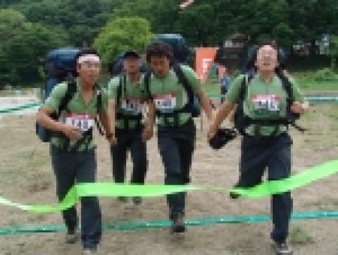 최선을 다해 피니쉬 라인통과