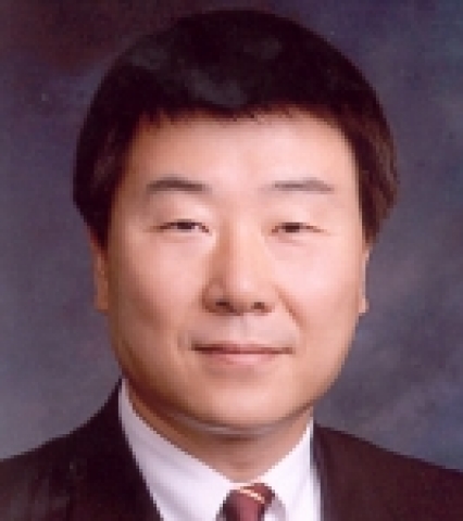 페어차일드 코리아 반도체는 오늘 한국판매부문 수석부사장에 박찬구(朴贊九) 氏를 영입했다고 발표했다.