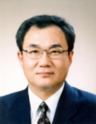 CJ홈쇼핑 김진수 대표이사 부사장이 CJ주식회사 경영총괄 부사장으로 이동하였다.
