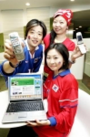 싸이월드(www.cyworld.com, 대표 유현오)의 유무선 컨버전스 커뮤니티 ‘팀플’ (http://teamplay.cyworld.nate.com)은 6월 3일 열리는 우즈베키스탄과의 월드컵 예선전을 앞두고 월드컵 팀플 이벤트를 내달 6일까지 연다.