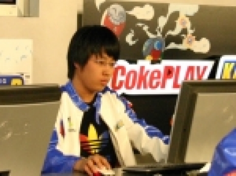 “Coke PLAY배 카트라이더 리그”의 본선 1라운드 우승자 ‘홍은표’님의 경기 모습