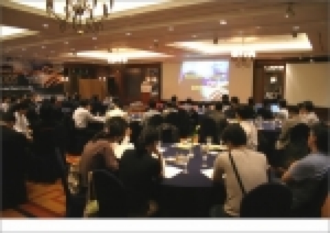 드림라인은 네트워크 트래픽관리와 보안 기능을 통합한 시스템 메트로월(Metrowall)’을 출시하면서 메트로월발표회를 통해 보안관제 서비스 사업진출을 밝혔다.