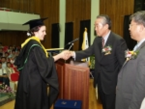 이지프로그램(영어전용생활관 프로그램)과 TESOL 자격증과정 수료식
