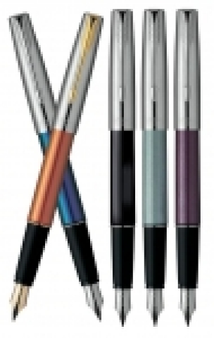 만년필 브랜드 파카가 '프론티어' 제품의 신규라인 '프론티어 루나'와 '프론티어 뉴컬러'를 선보였다.