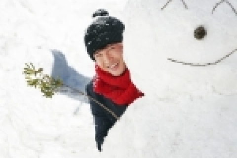 영화 '너는 내 운명'에서 전도연과 황정민의 멋진 데이트를 위해 봄날에 스키장 제설기까지 동원해 허리까지 푹푹 빠지는 눈천지 장면을 만들어냈다.