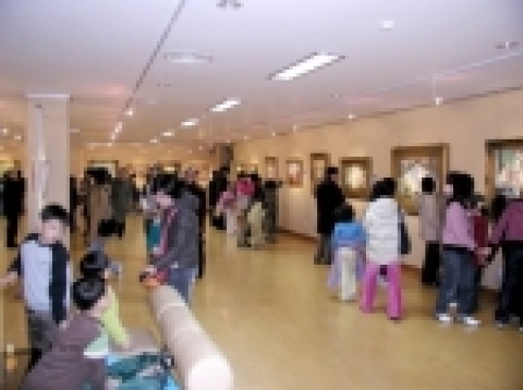 플러스아트콜렉션이 지난 2월에 부산시민회관에서 열었던 '세계명화  전시회'