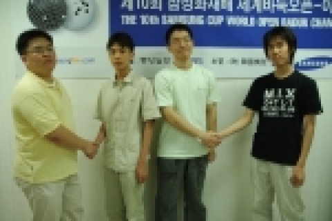 지난 20일 ~ 21일 양일간 인터넷 바둑사이트 타이젬에서 펼쳐진 제10회 삼성화재배 세계바둑오픈 아마대표 선발전에서 김남훈 아마7단, 이용희 아마6단, 홍석의 아마6단, 이호승 아마6단, 이상 4명이 선발되었다.