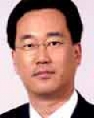 KBS 9시 뉴스 앵커 홍기섭씨