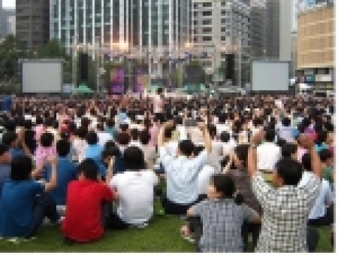 서울광장에서 보고 싶거나 참여하고 싶은 행사로는 ‘콘서트․음악회’(47.4%)로 조사되었다.