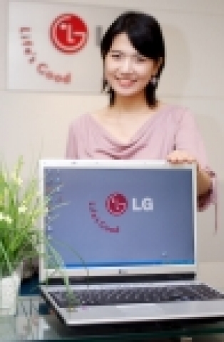 LG전자 노트북 LW60 시리즈가 노트북으로는 세계최초로 미국 UL의 친환경 프로그램을 성공적으로 수행해 '친환경 노트북'으로 공인받았다.