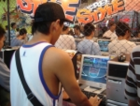 <프리스타일>은 지난 7월 23일부터 7월 31일까지 대만 최대의 게임쇼인 ‘2005 Summer Game Festival’에 <프리스타일> 단독 부스를 마련해 참가했다.