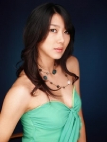 슈퍼모델 출신 배우 송지영