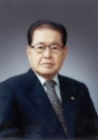 김희수 이사장 겸 건양대학교총장