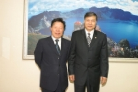 배종신 문화관광부차관은 8월 9일(화) 오전 11시 20분부터 약 30분 간, 손가정(孫家正/SUN JIAZHENG) 중국 문화부(中華人民共和國文化部 / Ministry of Cu