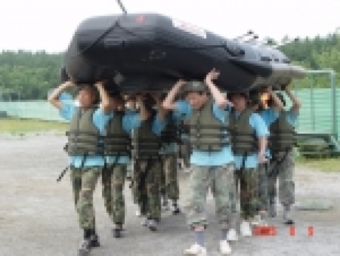한국원자력연구소(소장: 朴昌奎)는 8월 8일부터 10일까지 2박 3일 일정으로‘05년도 원자력연구소 신입소원 32명 전원이 충남 태안군 안면도에 위치한‘해병대 아카데미’에서 해병대