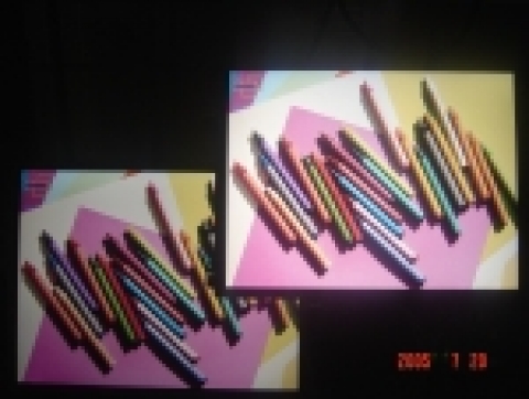 기존 RGB 픽셀 구조를 가진 패널(좌)과 새로운 픽셀 구조와 광시야각(AFFS)을 적용한 비오이하이디스의 10.4인치 &#039;DRIM&#039; 패널(우)