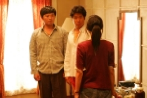 신부감을 찾아 우즈베키스탄으로 떠난 두 시골 노총각의 가슴 떨리는 맞선여행을 그린 영화 <나의 결혼원정기>