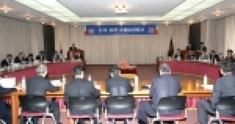 지난 8월 20일 우리나라에 온 일본 해외금융단은 23일 오전 10시 대구은행(은행장 이화언)을 방문하고 「한일 금융교류 세미나」를 가졌다.
