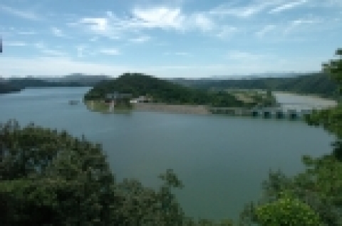 대청댐에 물이 가득한 정경