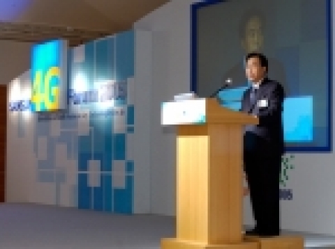 29일 제주 신라호텔에서 열린 '삼성 4G 포럼 2005'에서 기조연설을 하는 삼성전자 이기태 사장