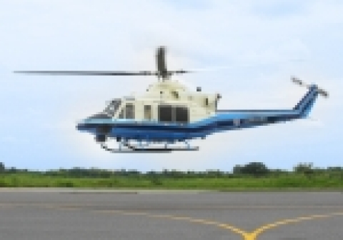 태국 공군이 VIP 수송을 위해 운용 중인 Bell 412 EP 헬기에 HELLAS 장애물 경보 시스템이 장착되어 있다. (헬리콥터 기수 아랫부분에 보임)