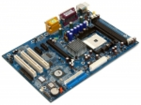 체인텍코리아에서 PCI-Express 그래픽카드와 AMD 754 CPU가 사용 가능한 메인보드인 SK8T890를 출시했다.