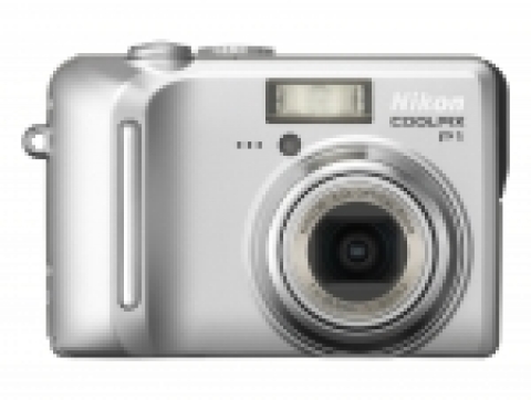 COOLPIX P1