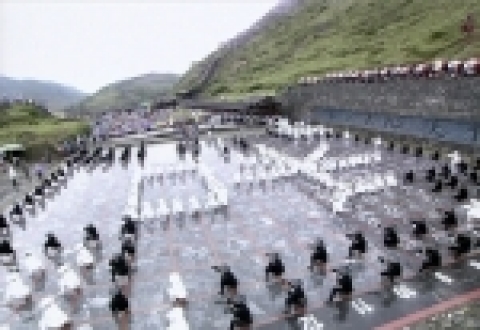 케이블 채널 바둑TV는 9월 11일(일) 오후 1시 30분 중국 후난성 난팡창청((湖南省 南方長城)에서 열리는 <2005 남방장성 세계 바둑 고수 대결>을 위성생중계 한다.