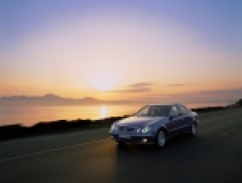 메르세데스-벤츠 New E 280