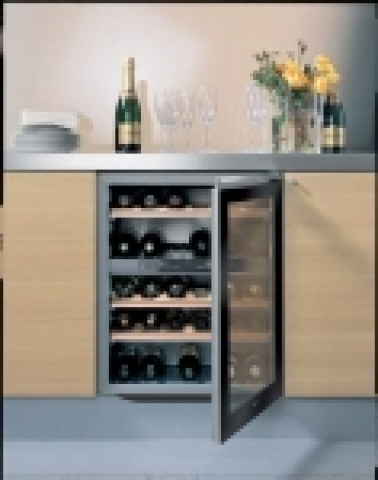 독일 수입가전 밀레에서는 9월5일 전면유리도어에 핸들리스 디자인이 돋보이는 빌트언더(Built-Under)형 와인 냉장고를 출시했다