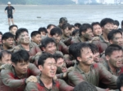 서울통신기술은 직원들의 도전의식과 일체감을 높이기 위해 지난 8월22일부터 4회에 걸쳐 전 직원을 대상으로 경기도 화성 연수원 및 대부도 갯벌교육장에서 전사 조직력 강화 프로그램을