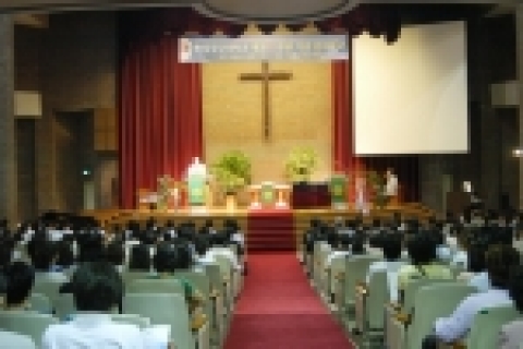 9월 6일 '한일장신대학교 개교82주년기념 감사예식'이 성대하게 열린 가운데 전주노회 오영 노회장 등 후원자들에게 감사패를 증정해 감사의 뜻을 전했다.