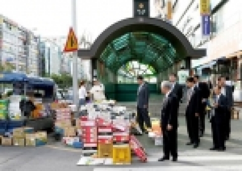 일산서구청은 지난 6일 구청 소속 전 과장들과 함께 관내 취약지에 대한 주․야간 합동순찰을 실시했다.