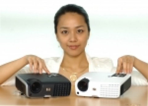 한국HP는 서브 노트북보다 가벼운 미니형 디지털 프로젝터 Mp2225/mp2210을 출시하였다