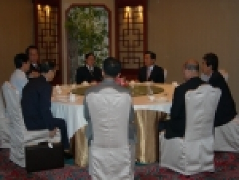 인천시는 이번에 개최되는 제24회 OCA총회가 열리는 중국 광저우에 인천시장을 단장으로한 대표단을 파견하여 홍보활동을 하고 있다.