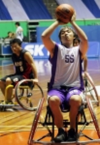 9일 오전에 있었던 한신대 VS 한체대 선수들의 휠체어 농구대회 경기장면