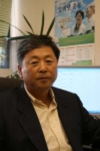 릴레이 과학강연의 두번째 주자인 김진형 (사)한국정보과학회 회장(KAIST 전산학과 교수).